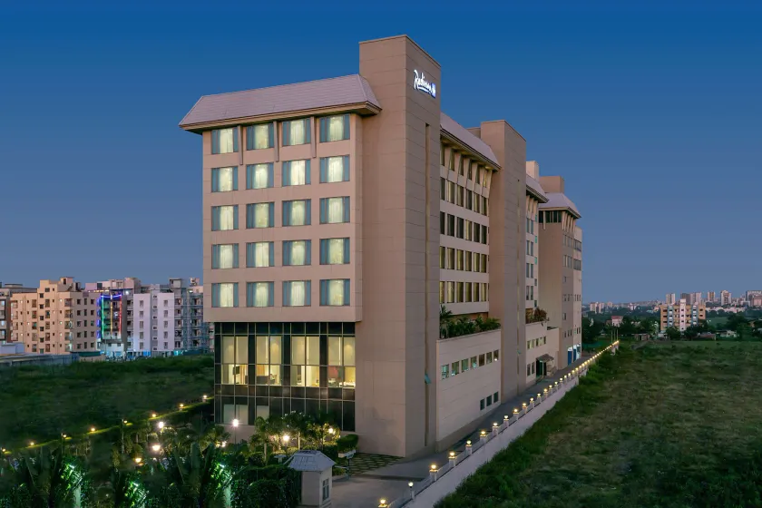 Radisson Blu Pune Hinjawadi - Image 1