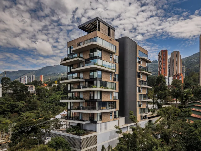 The Somos Loho Hotel - Image 1