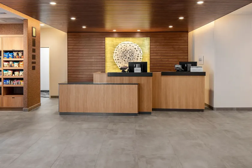 Fairfield Inn & Suites Seneca Clemson Univ Area     - Hall