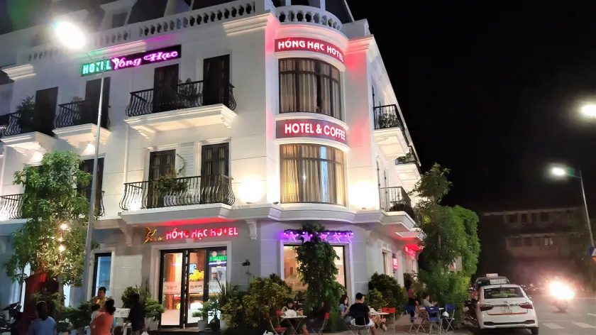 Hồng Hạc Hotel - Image 1