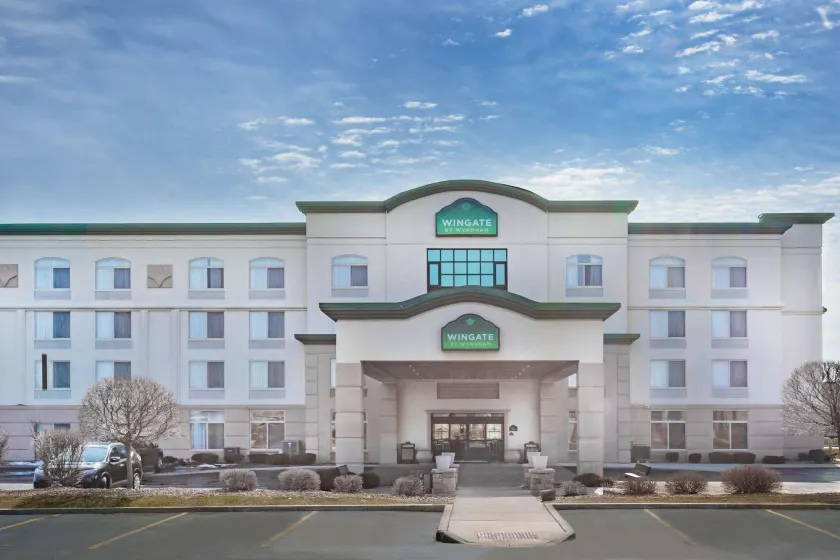 Wingate by Wyndham Tinley Park - Image 1