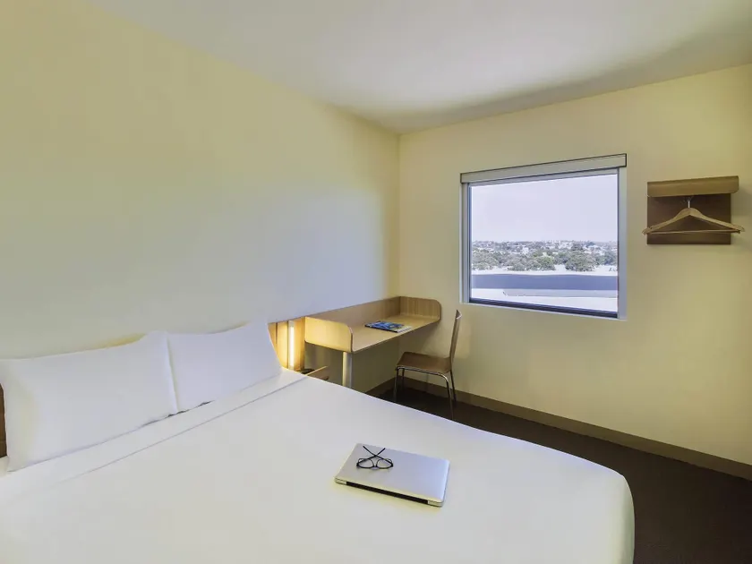 ibis Budget Sydney Olympic Park - Image 1