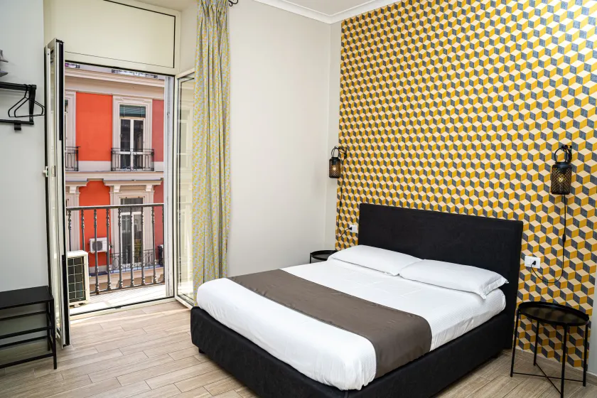 Napoli City Rooms - Image 1