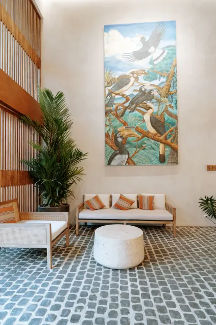 Isla Amara Resort - Lobby sitting area