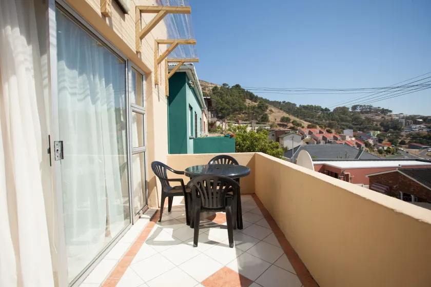 Upper Bloem Apartment - Image 1