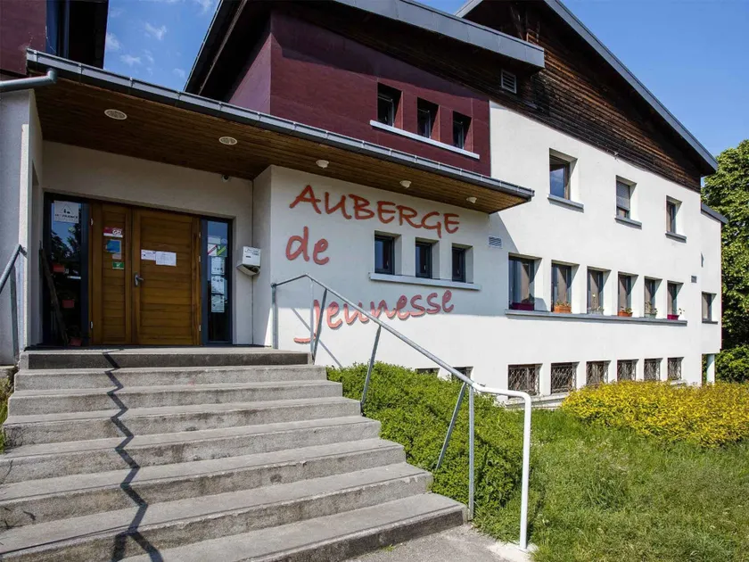 Auberge de Jeunesse HI Pontarlier - Image 1