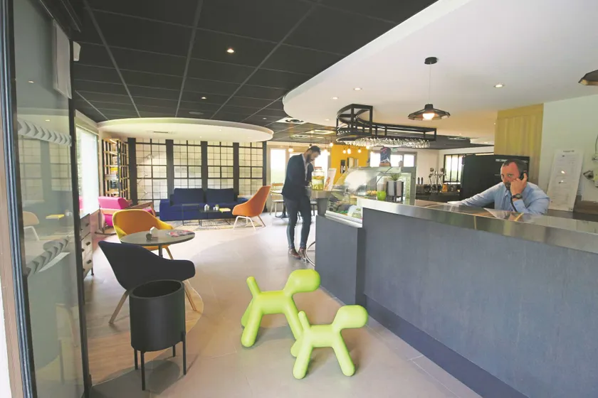 Campanile Hotel Senlis - Reception