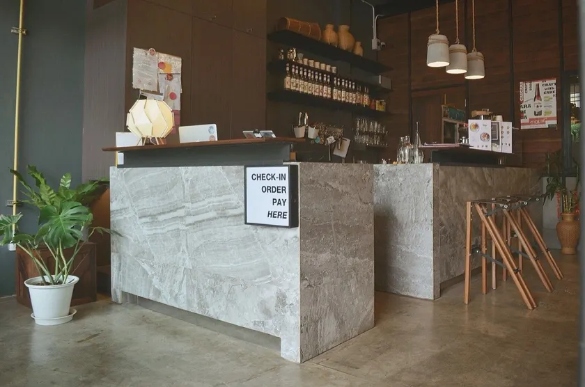 Whereder Poshtel - Image 1