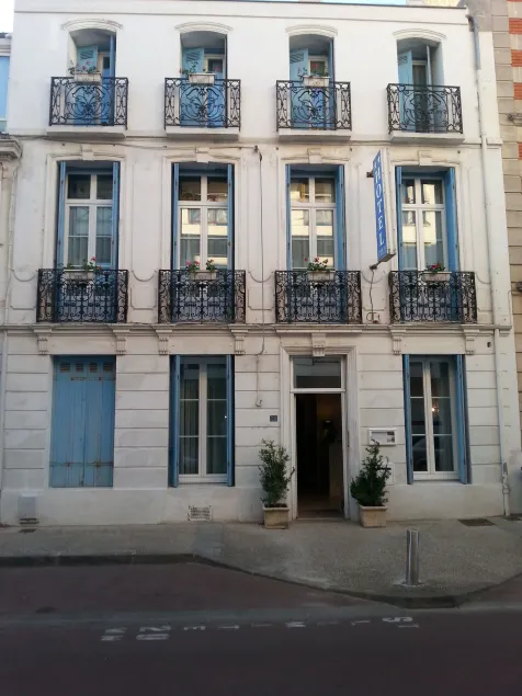 Hôtel Emilie - Image 1