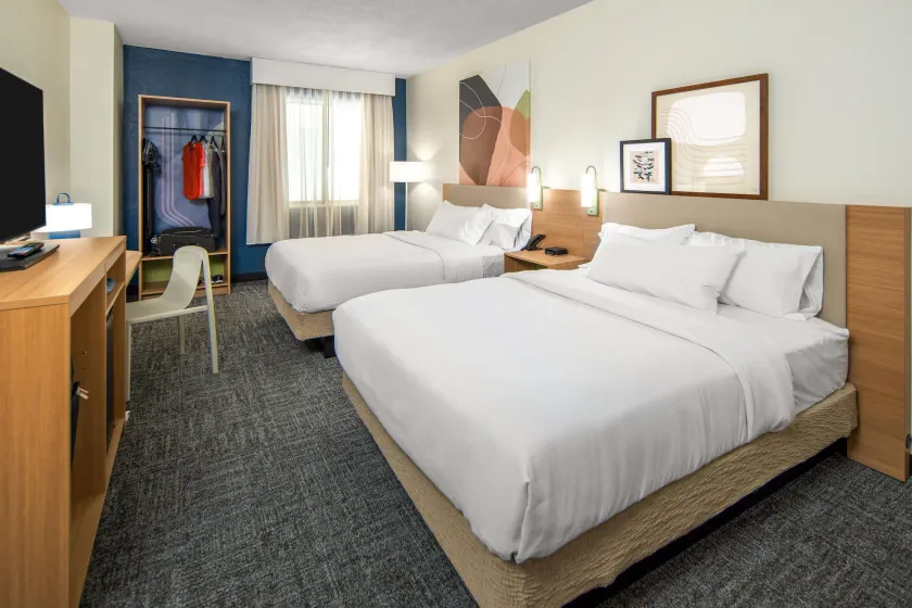 Auburn Place Hotel & Suites Paducah - Image 1
