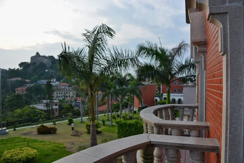 Marine Garden Hotel - Image 1