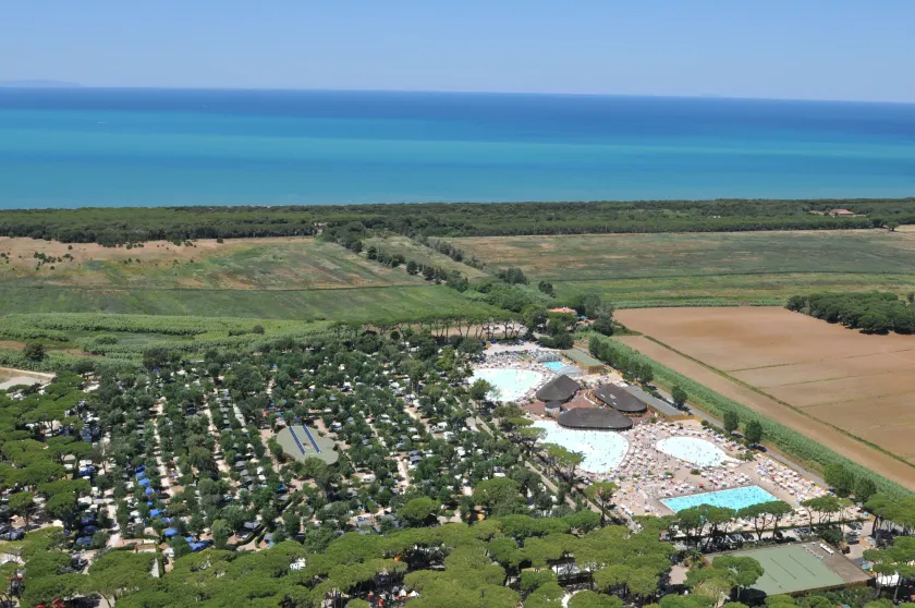 hu Park Albatros village - Image 1