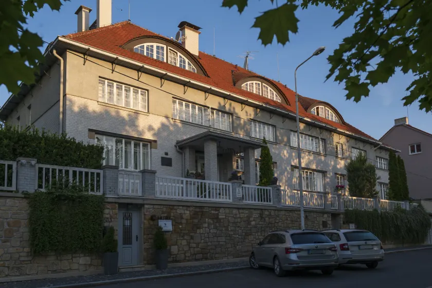 Art Deco Hotel Hoffmann - Image 1