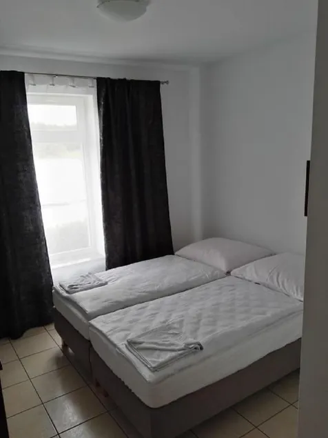 Motel w Łące - Image 1