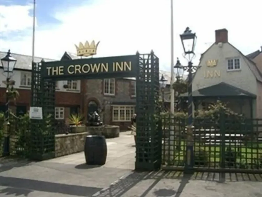 The Crown Inn - Image 1