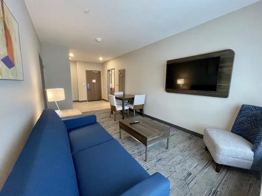 Holiday Inn Express & Suites - Ft. Smith - Airport by IHG - Værelse