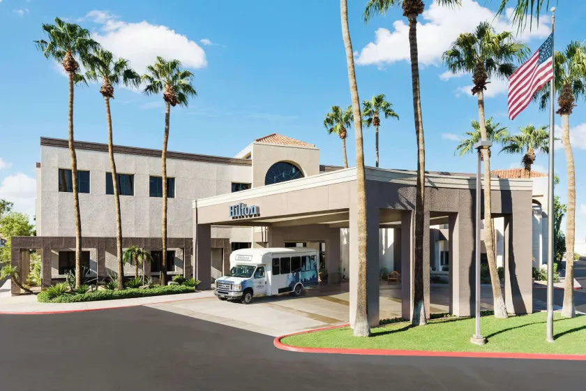 Hilton Phoenix Airport - Image 1