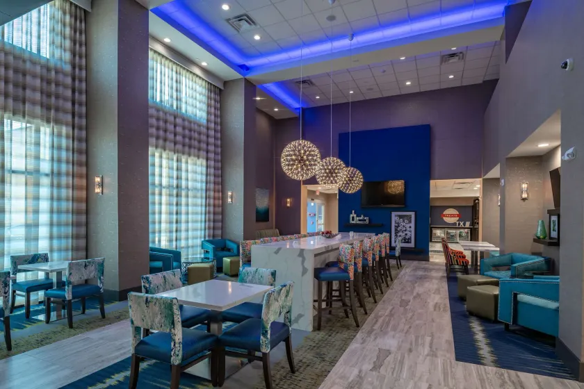 Hampton Inn & Suites Dallas/Plano Central - Image 1