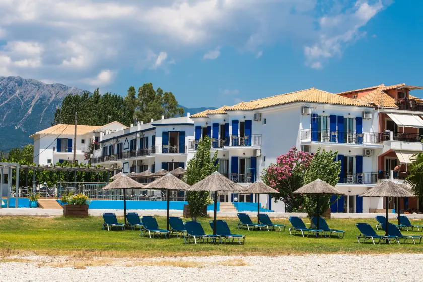 Surf Hotel - Image 1