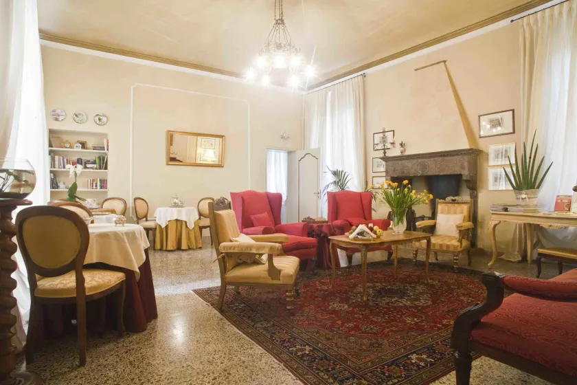 Relais San Lorenzo Historic Centre Rooms & Suites - Image 1