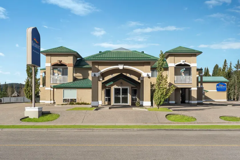 Baymont by Wyndham Hinton - Image 1