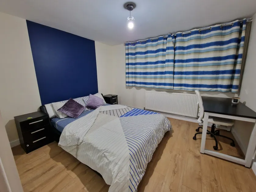 Rooms with Shared Bath Kitchen Parking - Room