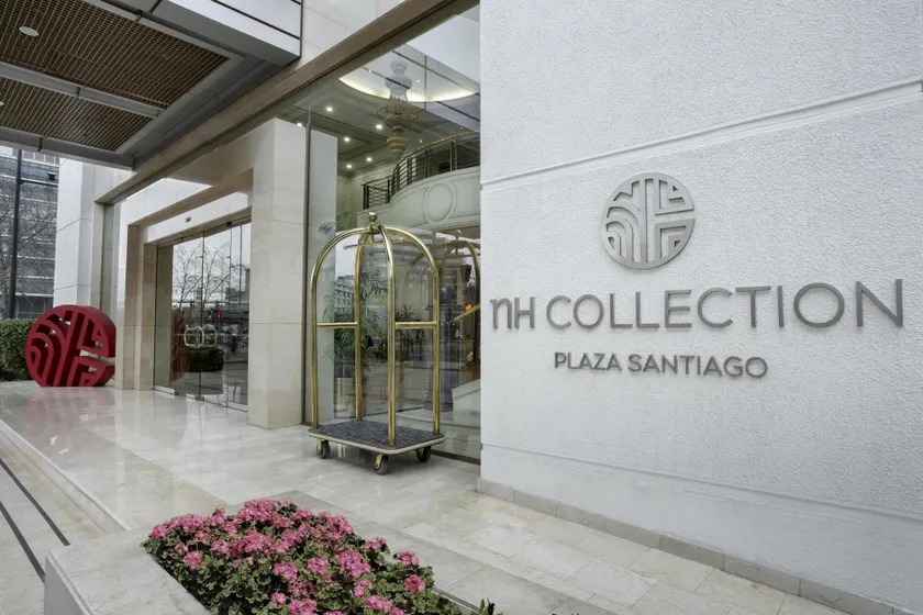 NH Collection Plaza Santiago - Image 1