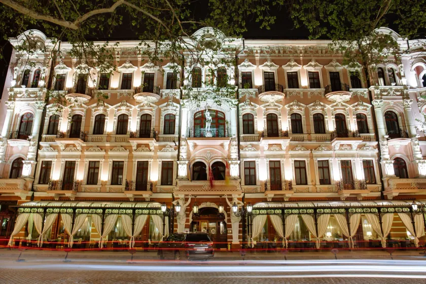 Hotel Bristol - Image 1