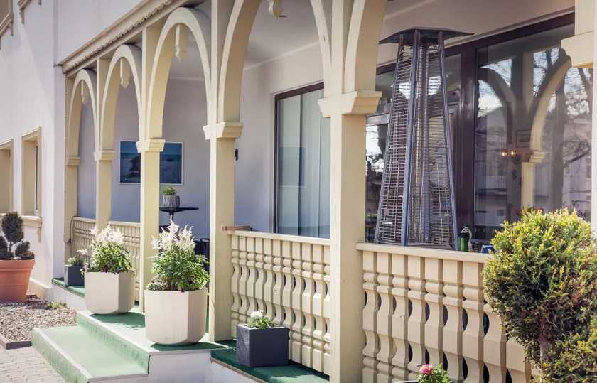 Hotel Altes Kurhaus - Image 1