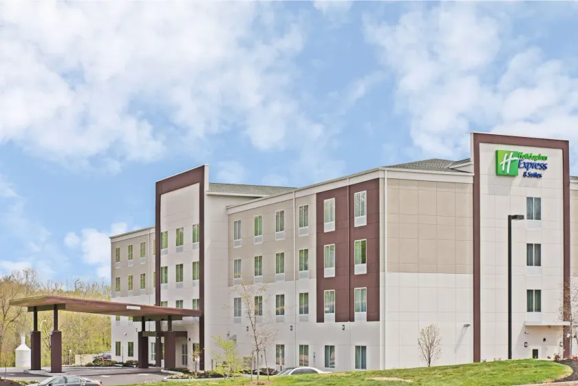 Holiday Inn Express & Suites New Cumberland by IHG - Image 1