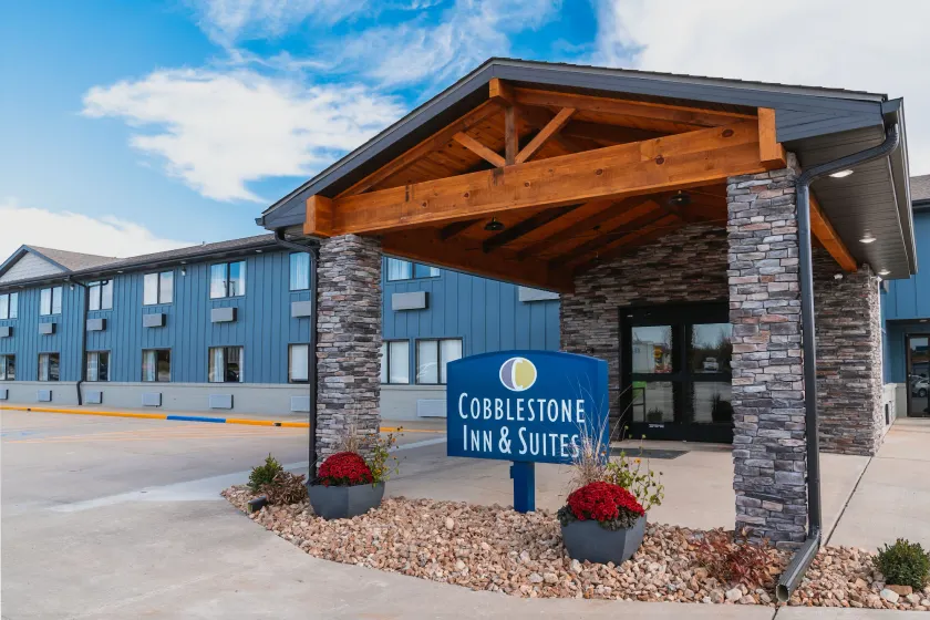 Cobblestone Inn & Suites - Trenton - Image 1