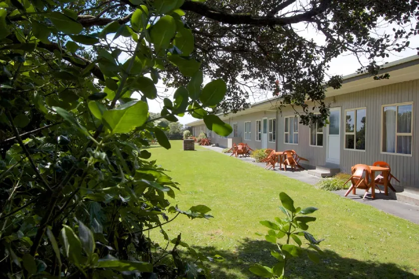 252 Beachside Motels & Holiday Park - Image 1