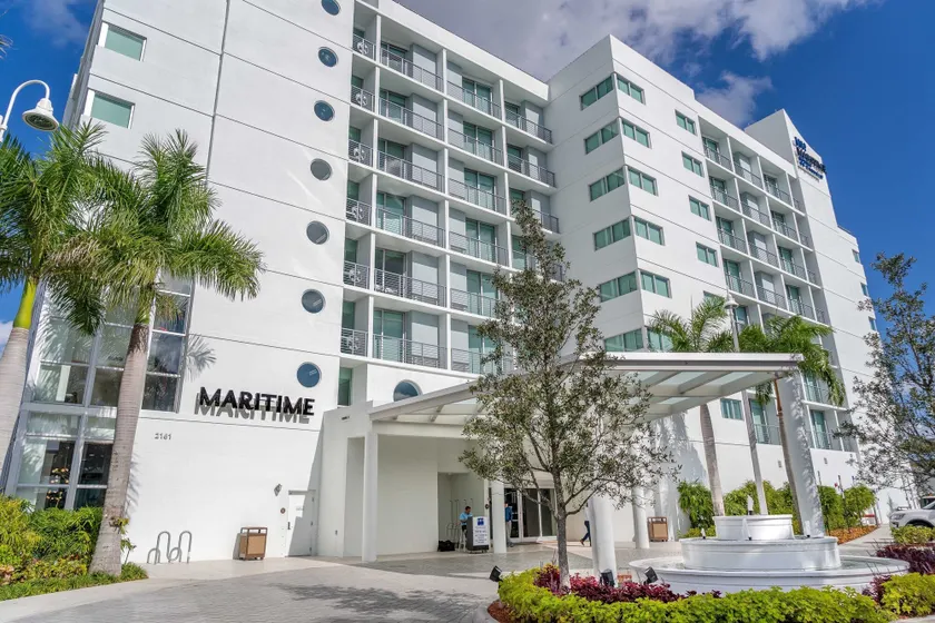 Maritime Hotel Fort Lauderdale Airport & Cruiseport - Image 1