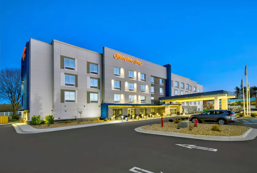 Hampton Inn by Hilton Abingdon - Image 1