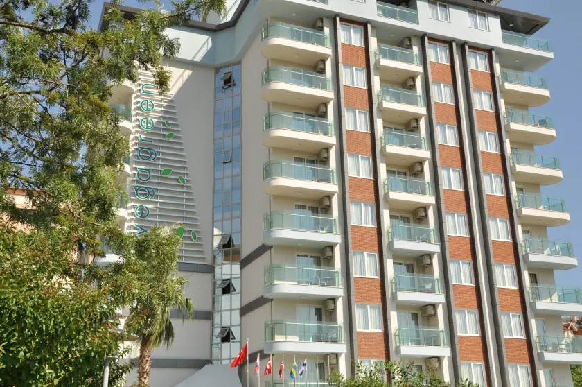 Vega Green Apart Hotel - Image 1