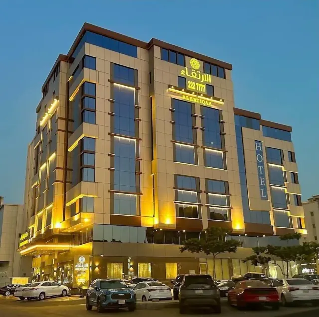 Al Ertiqaa Hotel - Image 1