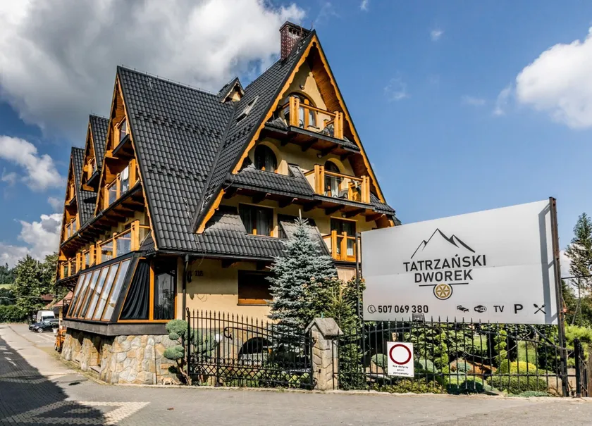 Tatrzański Dworek - Image 1