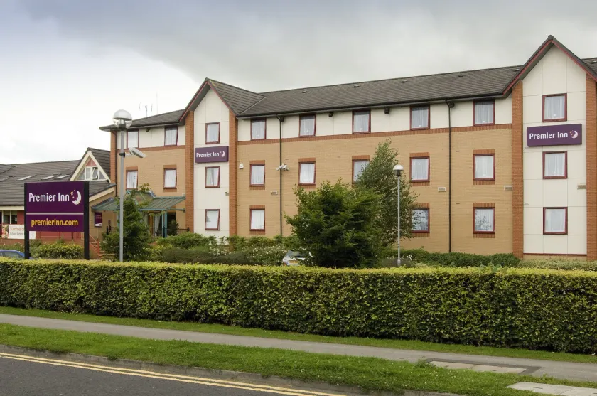 Premier Inn Harrogate South - Image 1