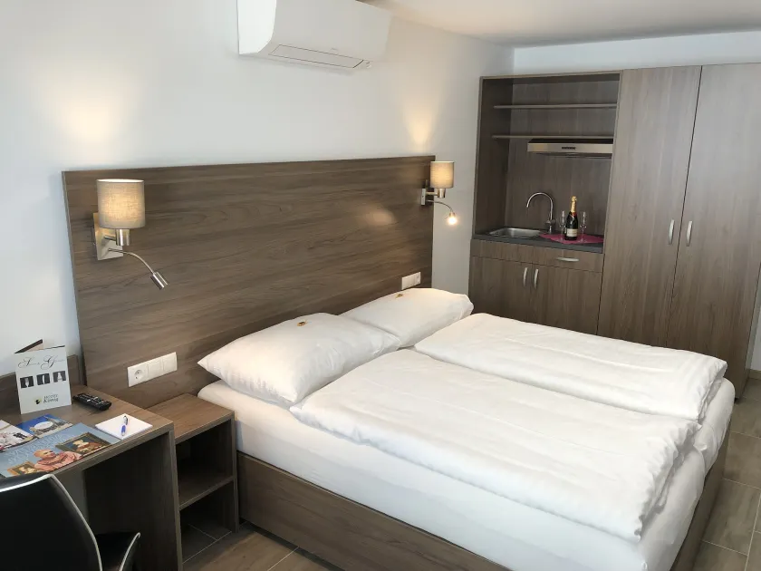 Hotel König - Image 1