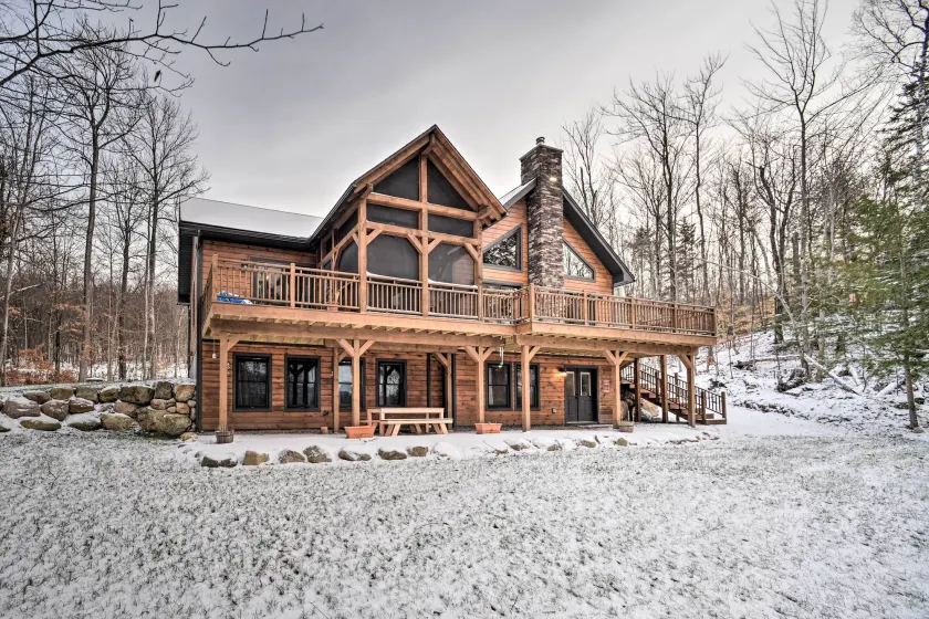 Hike, Ski & Swim: Luxury Cabin on Silver Lake! - Image 1