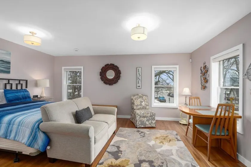 Riverview apt. in heart of downtown Saugatuck - Interiör