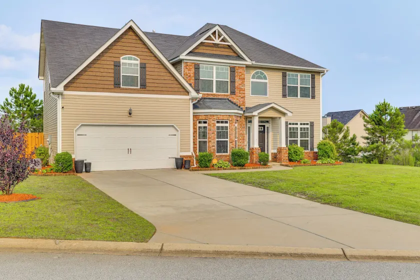 Spacious Family Home w/ Patio in Graniteville! - Image 1