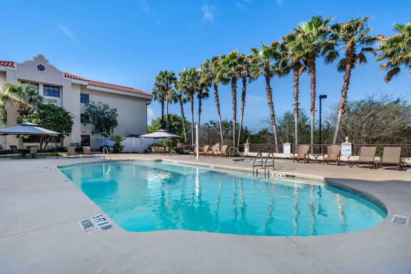 Best Western Gateway Grand - Image 1