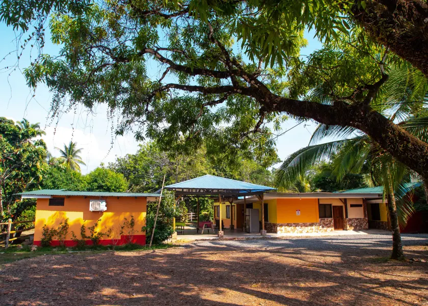 Hotel Vive Uvita - Image 1
