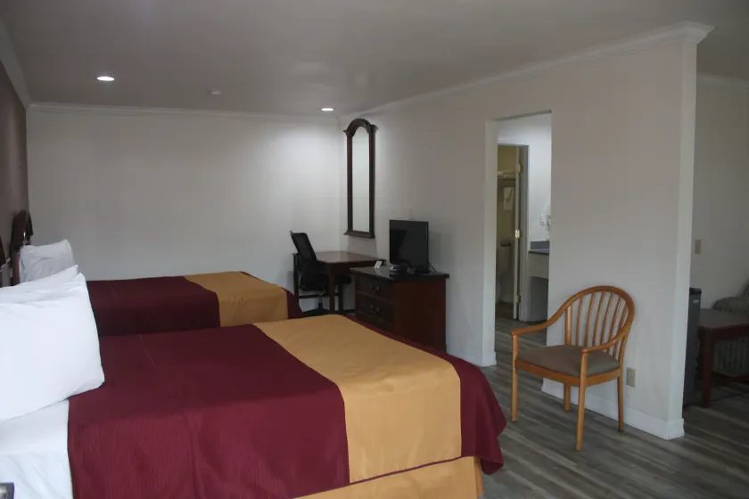 Value Inn & Suites - Image 1