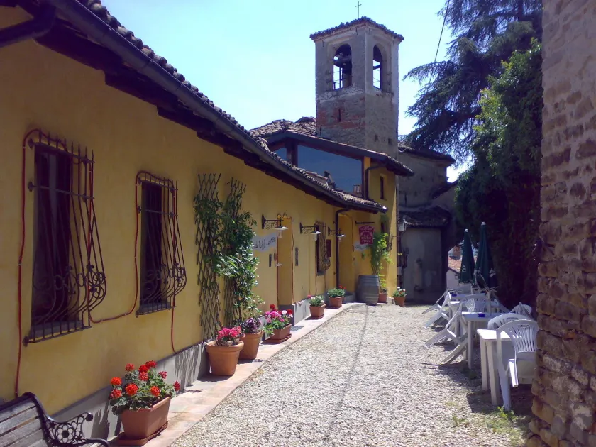 Arco Dei Nobili - Image 1