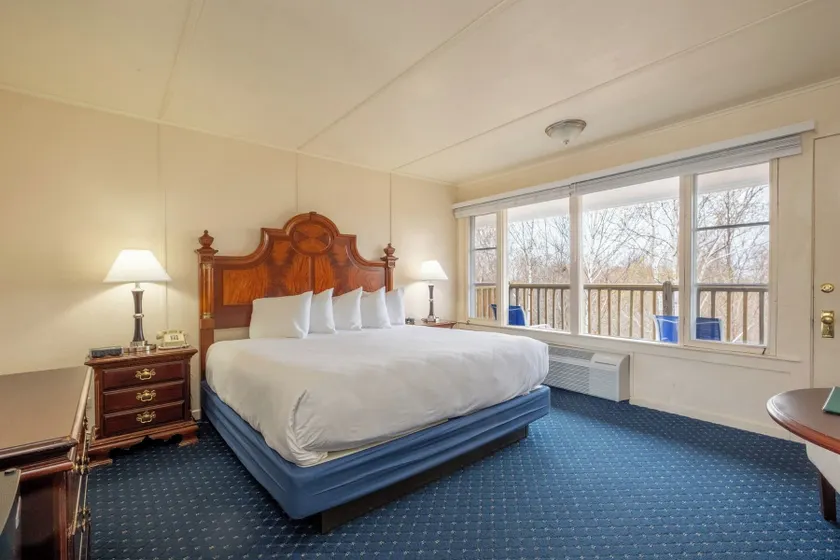Wonder View Inn - Bar Harbor Collection - Image 1