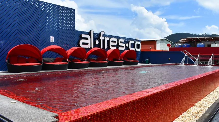 Alfresco Phuket Hotel - Image 1