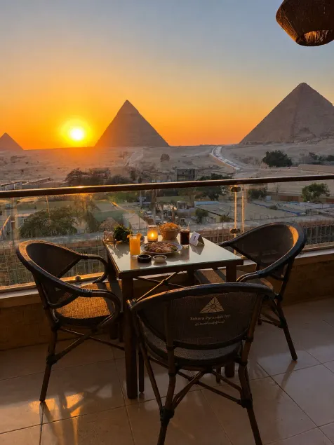 Sahara Pyramids Inn - Image 1