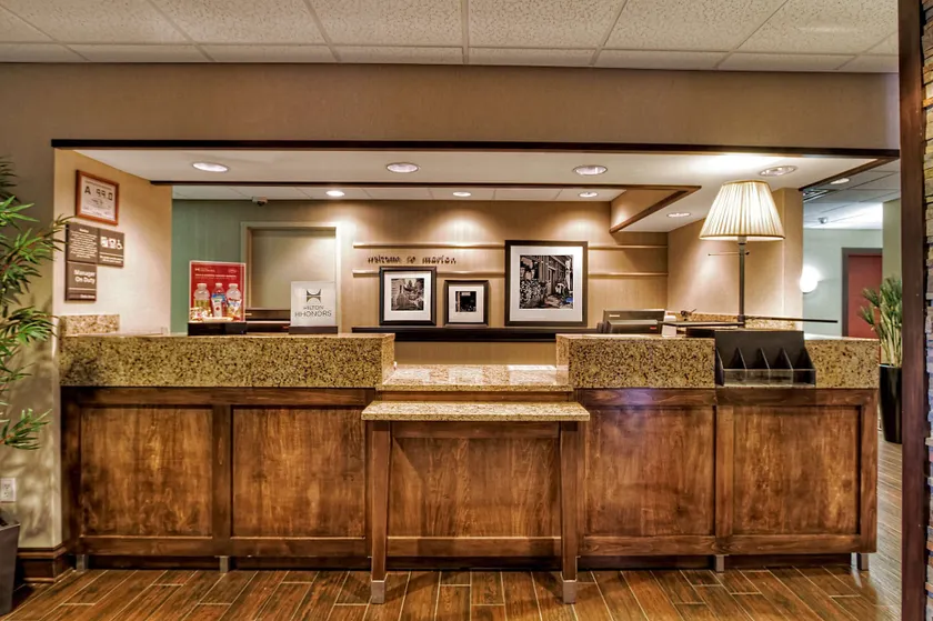 Hampton Inn Marion - Reception